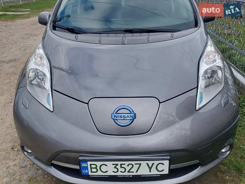 Хетчбек Nissan Leaf 2014 в Сокалі