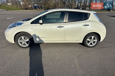 Хэтчбек Nissan Leaf 2016 в Киеве