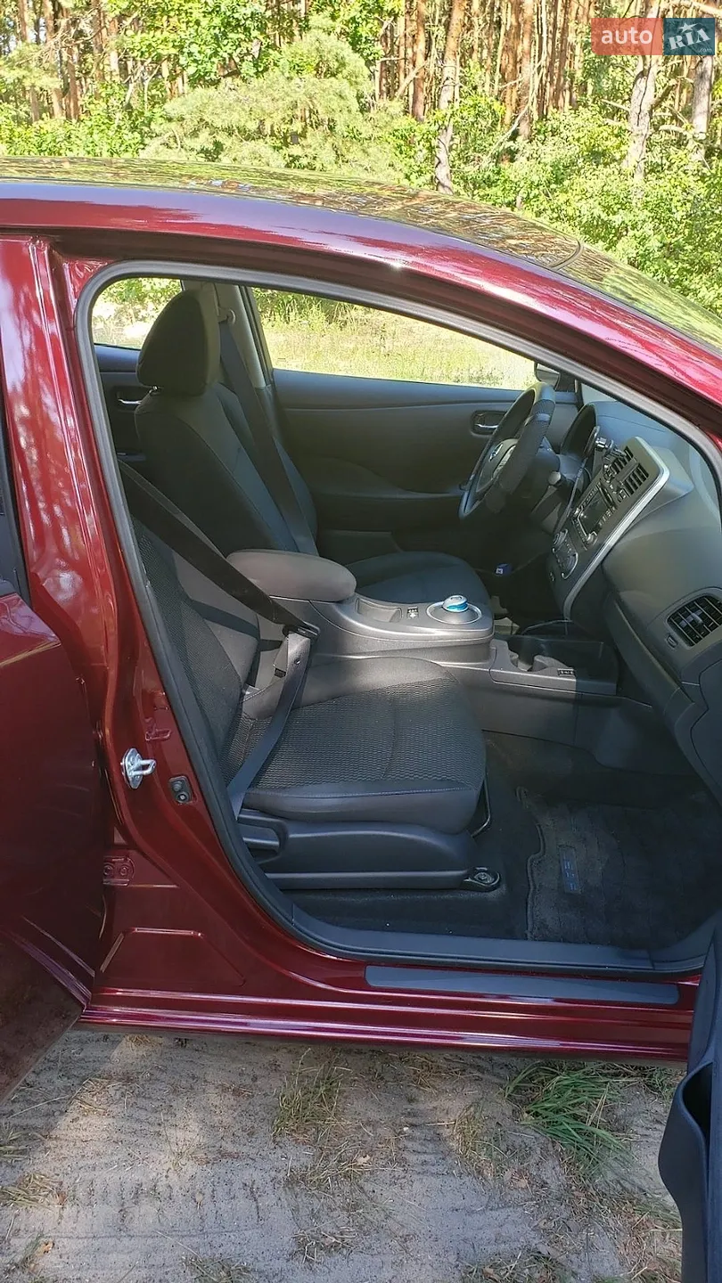 2017 Nissan Leaf - мініатюра 11