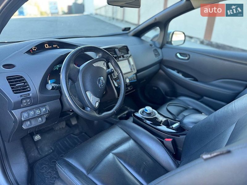 Хэтчбек Nissan Leaf 2014 в Виннице