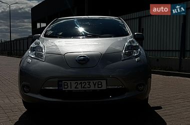 Хетчбек Nissan Leaf 2014 в Полтаві