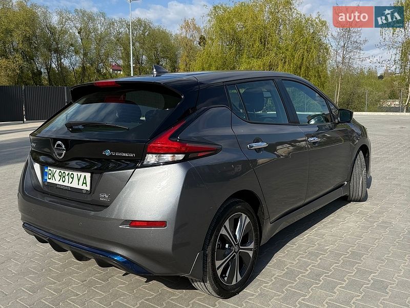 Хэтчбек Nissan Leaf 2022 в Ровно