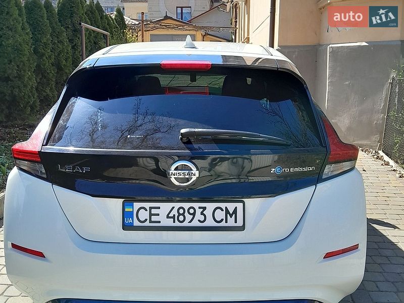 Хэтчбек Nissan Leaf 2019 в Черновцах