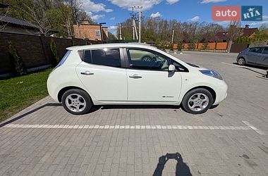 Хэтчбек Nissan Leaf 2012 в Виннице