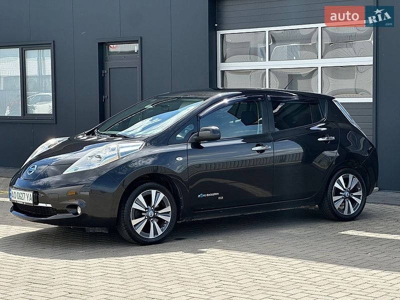 Хэтчбек Nissan Leaf 2014 в Мукачево