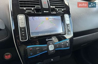 Хэтчбек Nissan Leaf 2014 в Мукачево