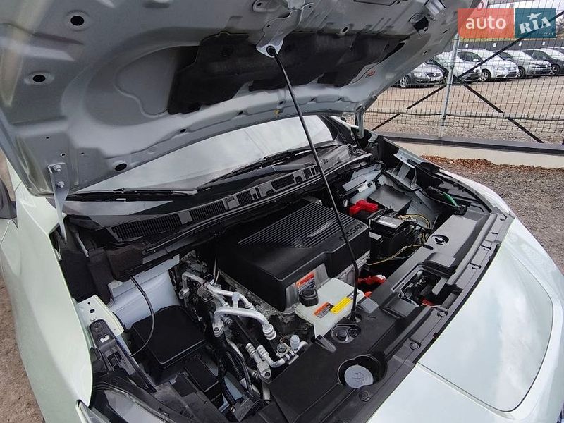 Хетчбек Nissan Leaf 2018 в Луцьку