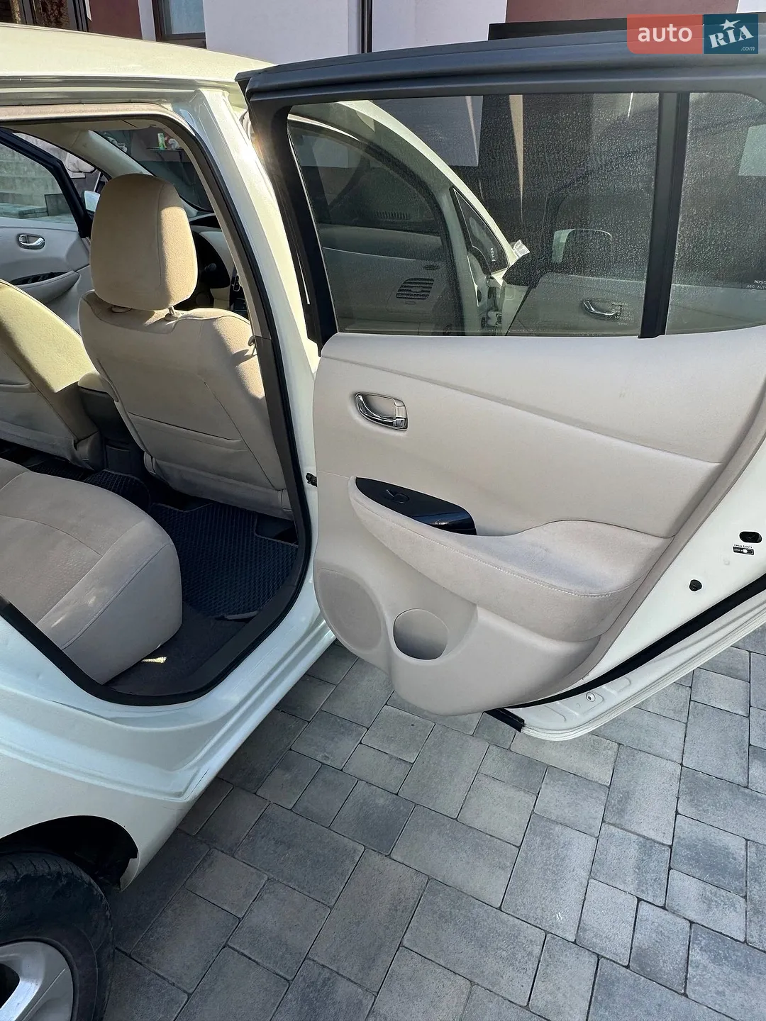 2012 Nissan Leaf - мініатюра 12