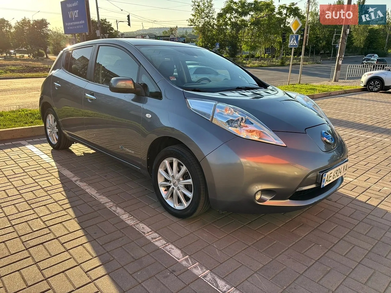 2013 Nissan Leaf - мініатюра 13