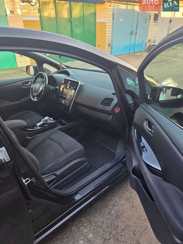 Хетчбек Nissan Leaf 2014 в Черкасах