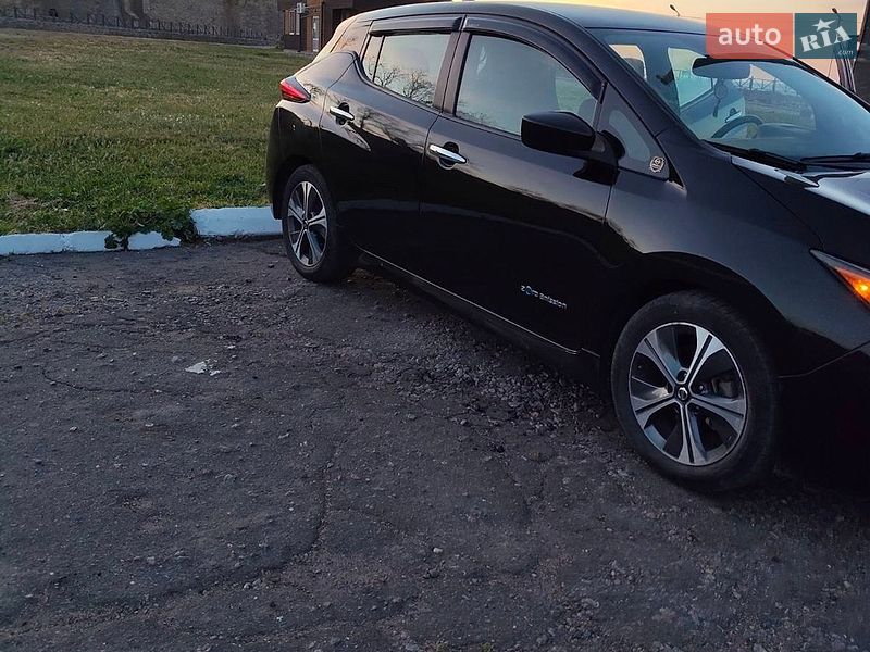 Хэтчбек Nissan Leaf 2018 в Белгороде-Днестровском