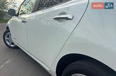 Хэтчбек Nissan Leaf 2012 в Южноукраинске