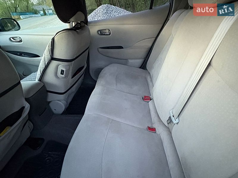 Хэтчбек Nissan Leaf 2012 в Ивано-Франковске