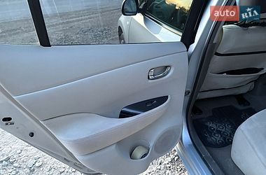 Хэтчбек Nissan Leaf 2012 в Ивано-Франковске