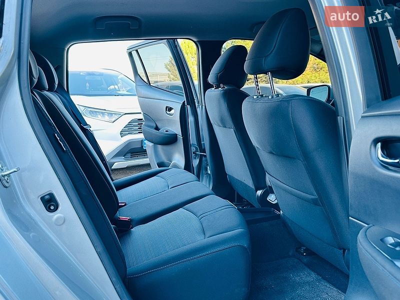 Хэтчбек Nissan Leaf 2024 в Харькове