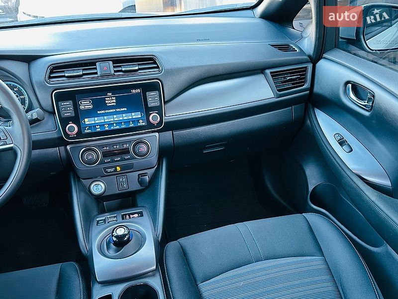 Хэтчбек Nissan Leaf 2024 в Харькове