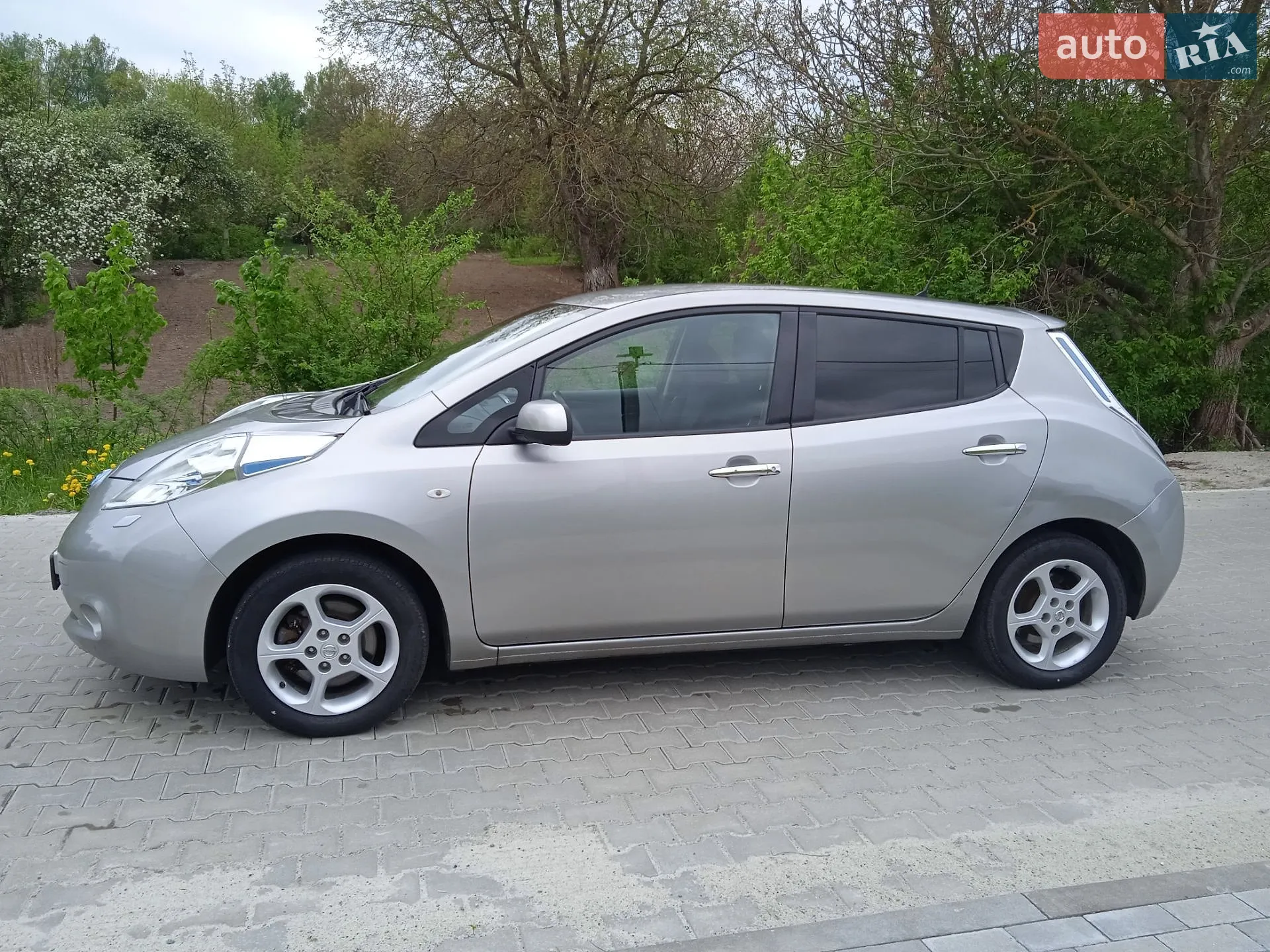 2017 Nissan Leaf - мініатюра 16