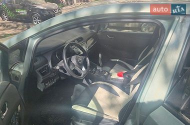 Хэтчбек Nissan Leaf 2018 в Черновцах