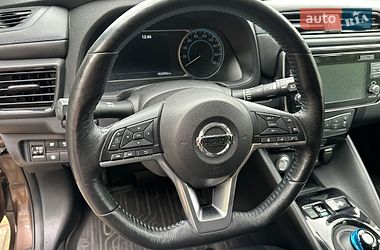 Хэтчбек Nissan Leaf 2018 в Черновцах