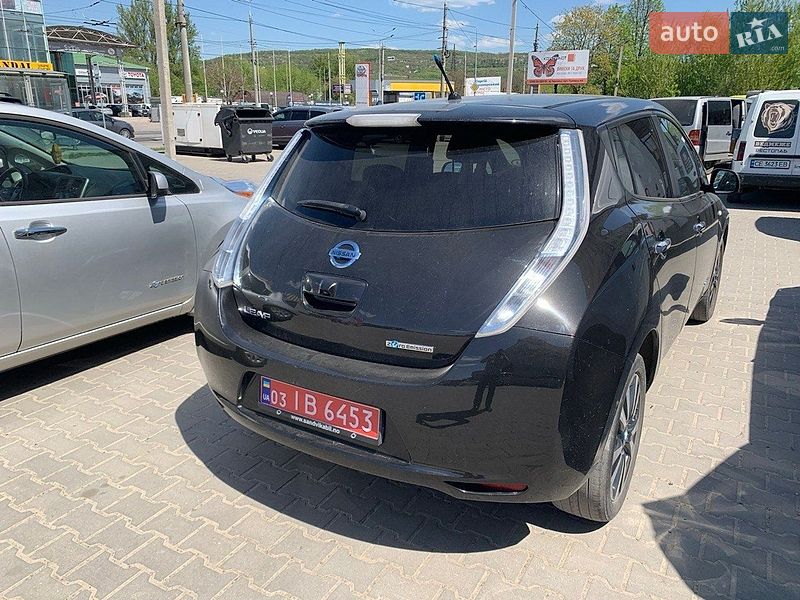 Хэтчбек Nissan Leaf 2014 в Черновцах