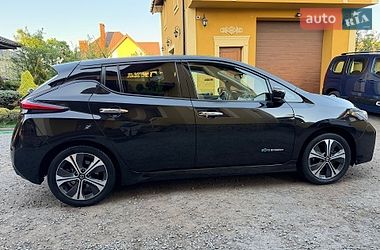 Хэтчбек Nissan Leaf 2019 в Львове
