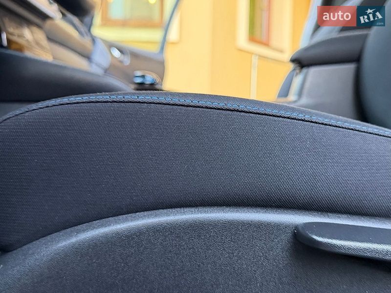 Хэтчбек Nissan Leaf 2019 в Львове