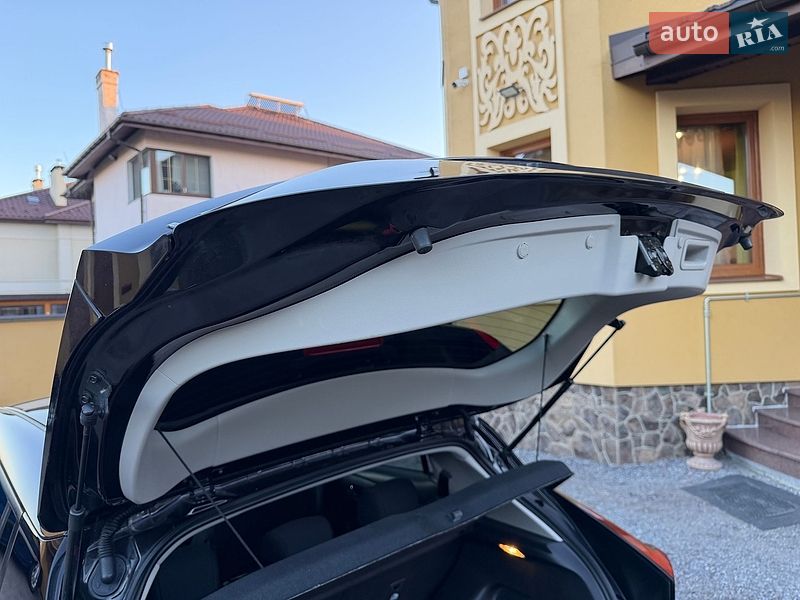 Хэтчбек Nissan Leaf 2019 в Львове