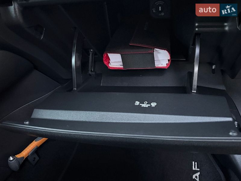 Хэтчбек Nissan Leaf 2019 в Львове