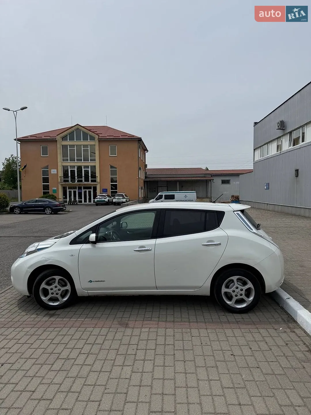 2015 Nissan Leaf - мініатюра 8