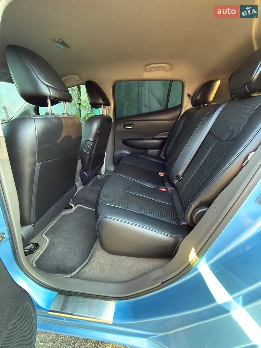 2012 Nissan Leaf - мініатюра 16