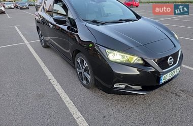 Хэтчбек Nissan Leaf 2018 в Кривом Роге