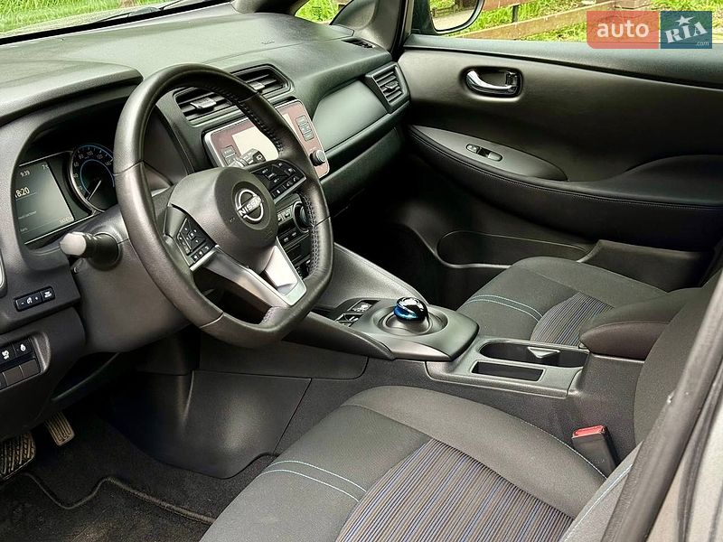 Хетчбек Nissan Leaf 2022 в Самборі