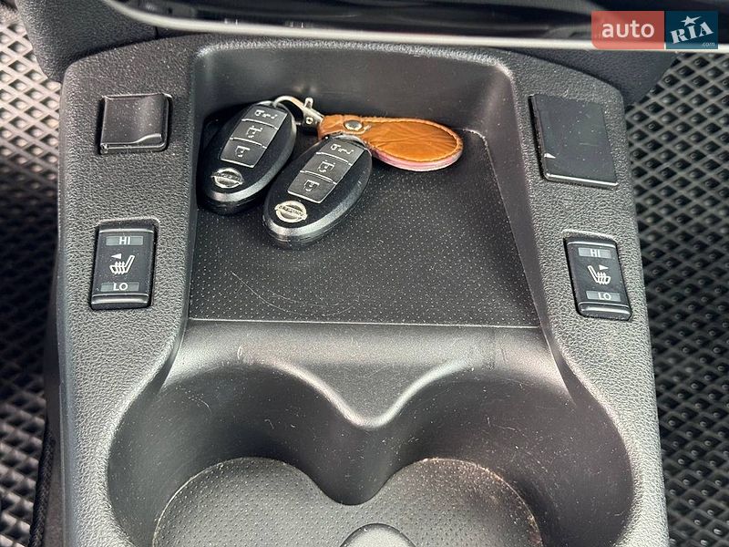 Хэтчбек Nissan Leaf 2015 в Стрые