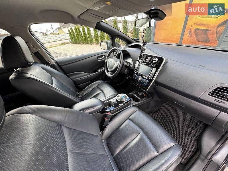 Хэтчбек Nissan Leaf 2015 в Стрые