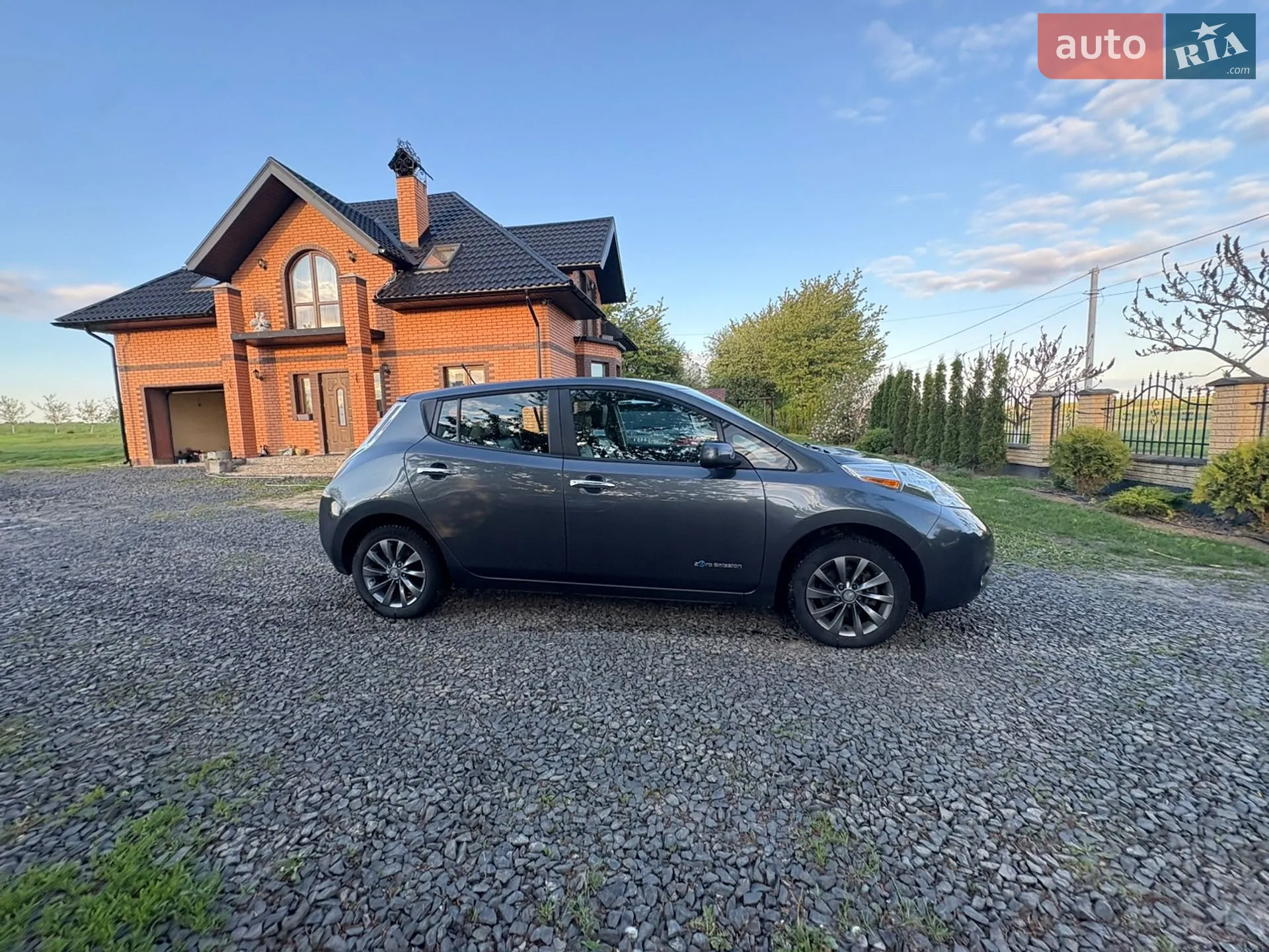 2013 Nissan Leaf - мініатюра 13