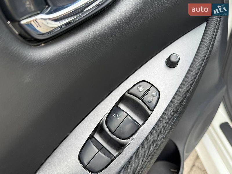 Хэтчбек Nissan Leaf 2019 в Житомире
