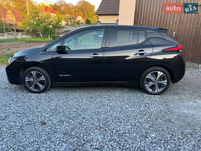 Хетчбек Nissan Leaf 2018 в Рівному