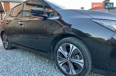 Хетчбек Nissan Leaf 2018 в Рівному