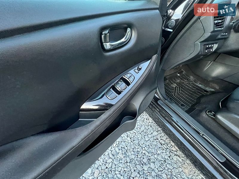 Хетчбек Nissan Leaf 2018 в Рівному