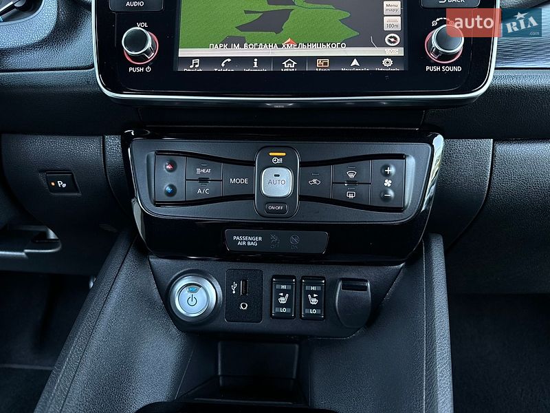 Хэтчбек Nissan Leaf 2018 в Дрогобыче