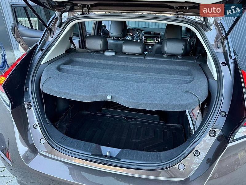 Хэтчбек Nissan Leaf 2018 в Дрогобыче