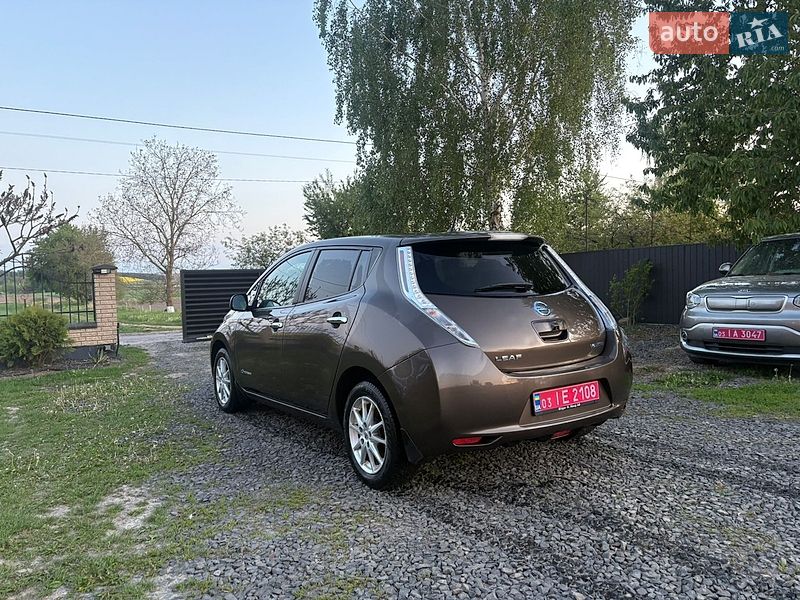Хэтчбек Nissan Leaf 2016 в Луцке