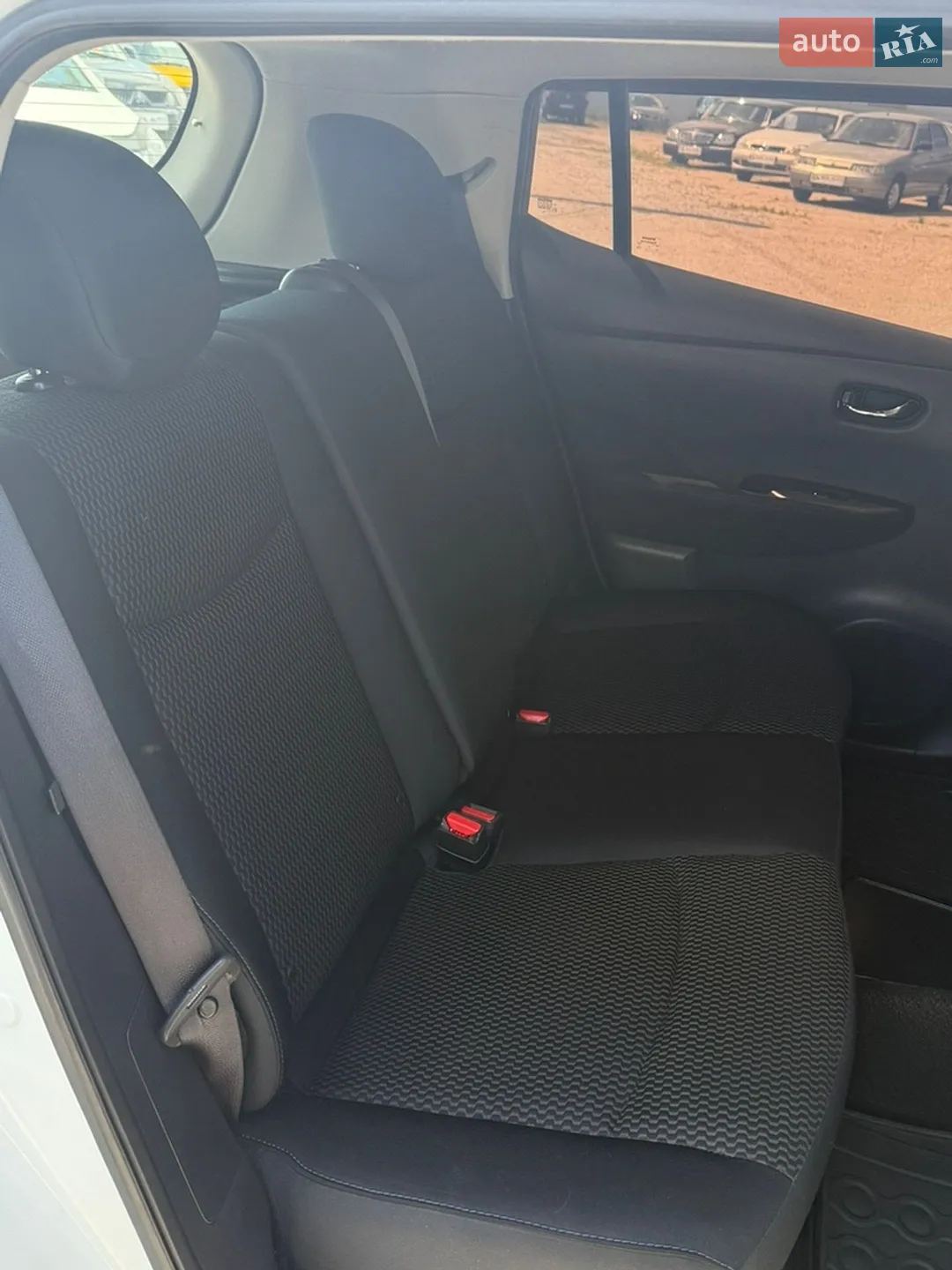 2013 Nissan Leaf - мініатюра 16