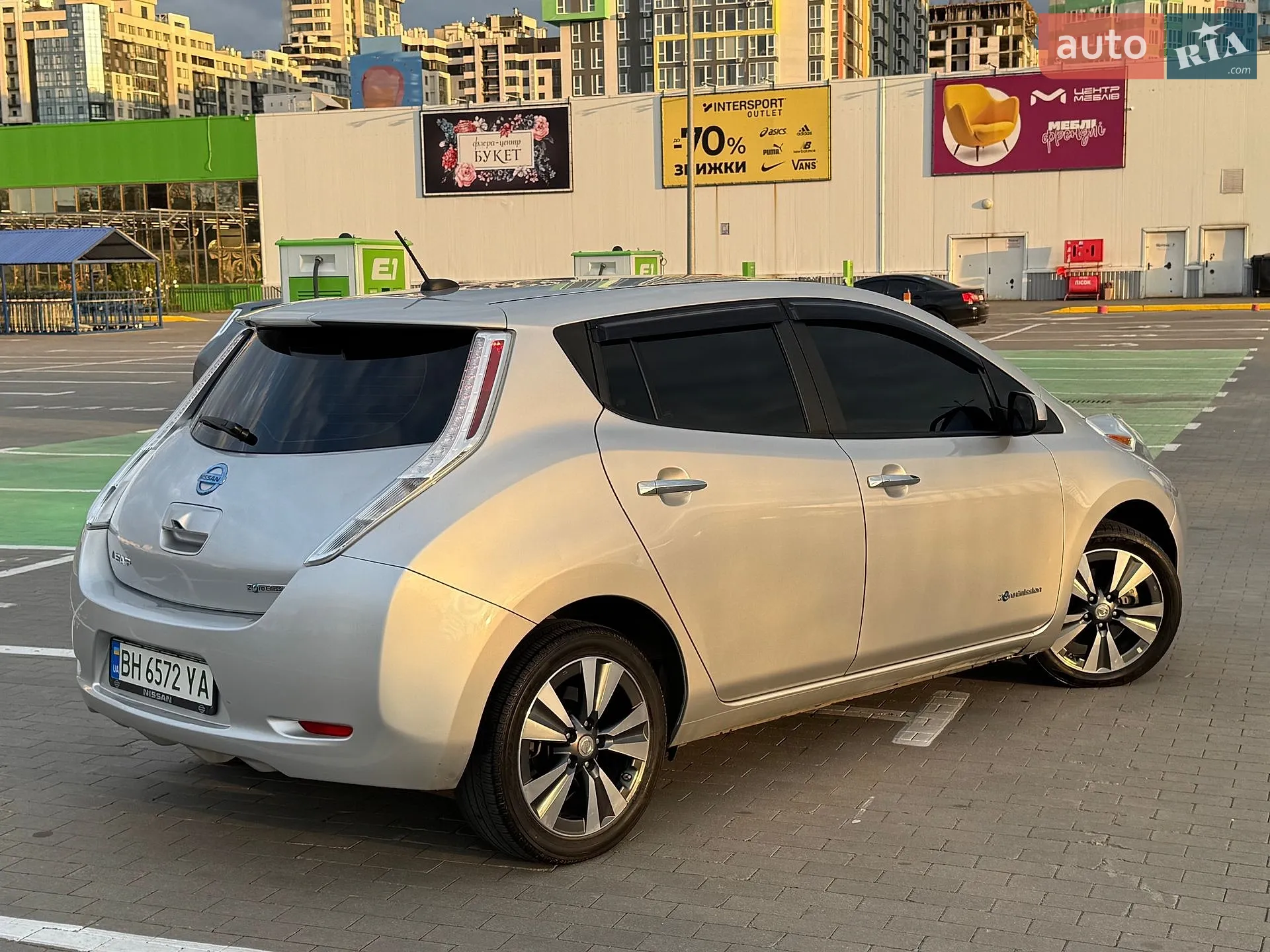 2015 Nissan Leaf - мініатюра 36