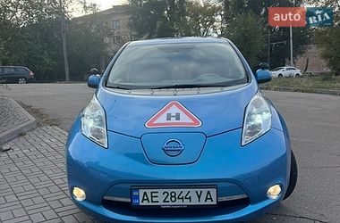 Хэтчбек Nissan Leaf 2011 в Каменском