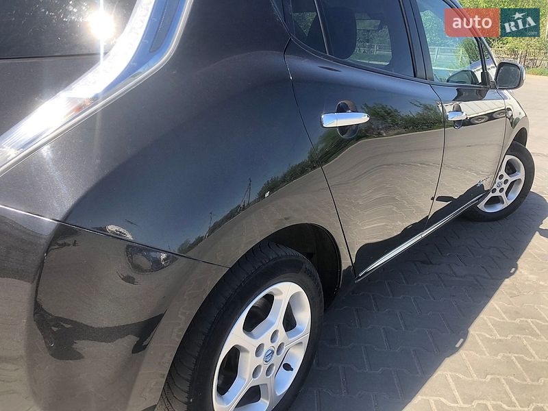 Хетчбек Nissan Leaf 2014 в Вінниці