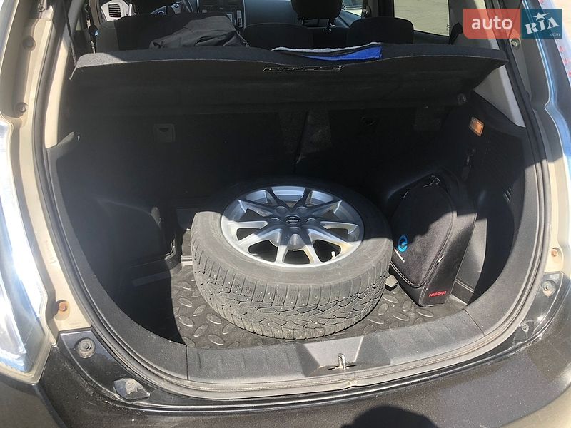 Хетчбек Nissan Leaf 2014 в Вінниці