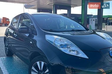 Хэтчбек Nissan Leaf 2016 в Луцке