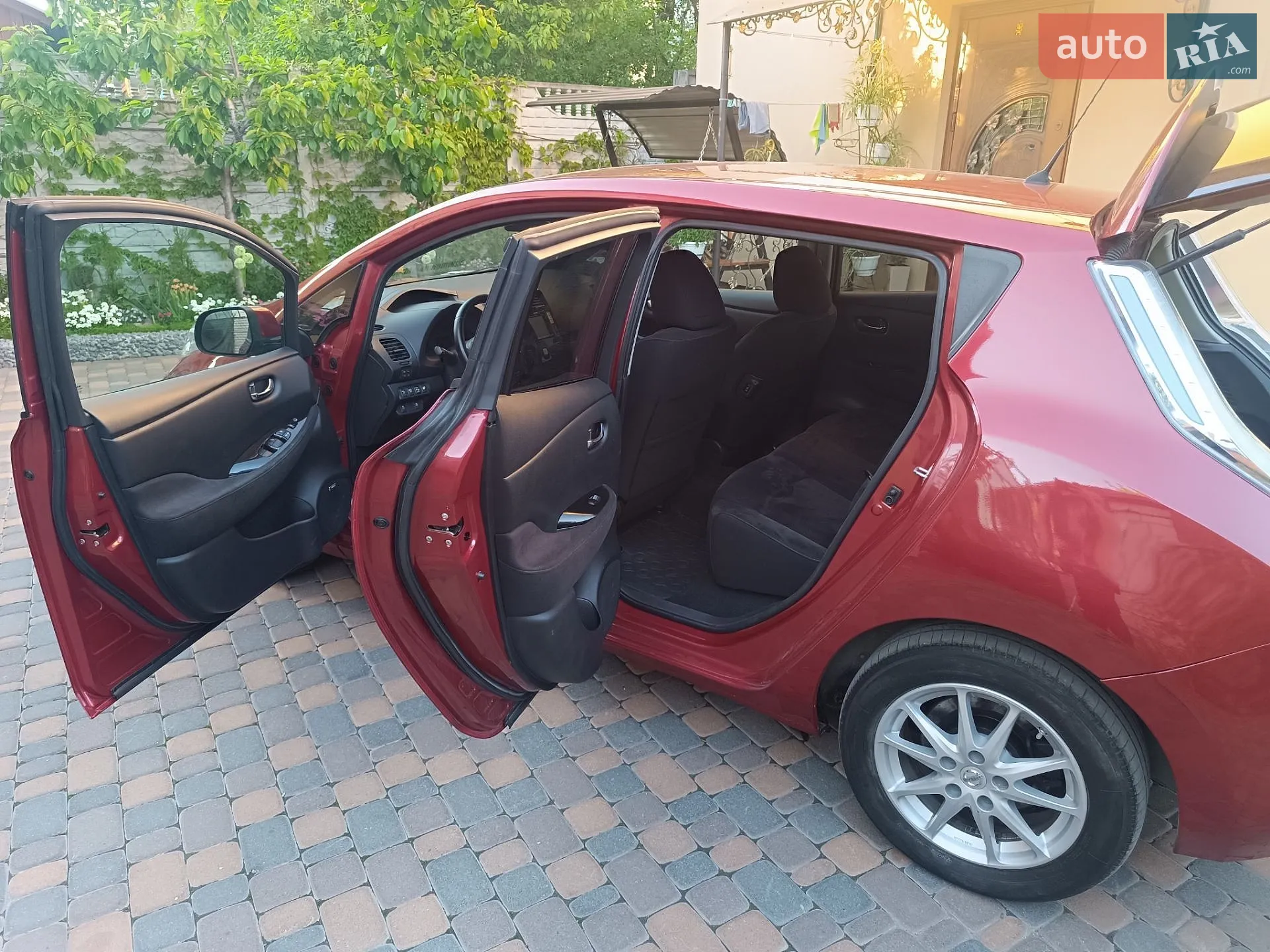 2017 Nissan Leaf - мініатюра 65