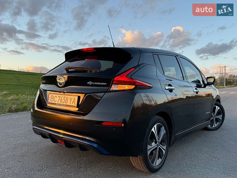 Хетчбек Nissan Leaf 2018 в Трускавці